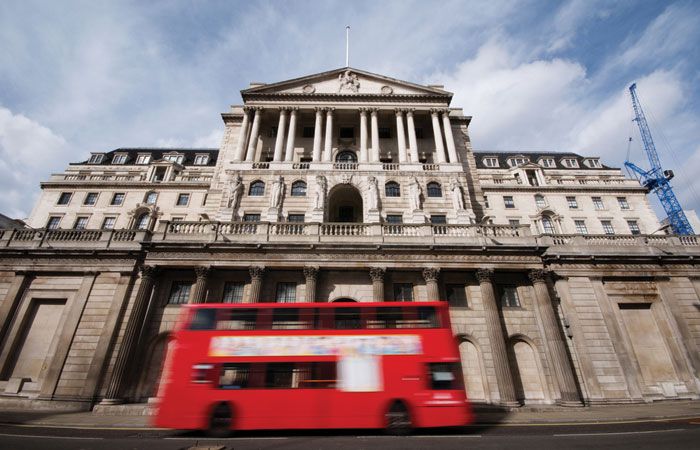 Bank-of-England-Building-BoE-Bus-700x450.jpg