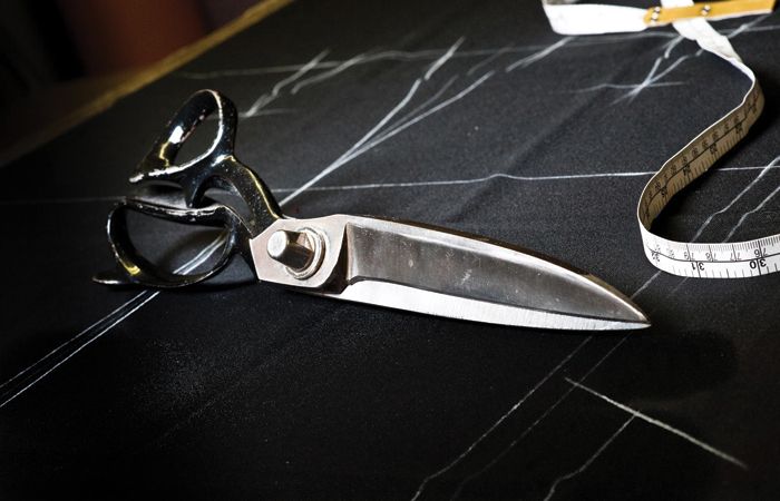 Scissors-Cut-Tailor-Measure-Measurement-700.jpg